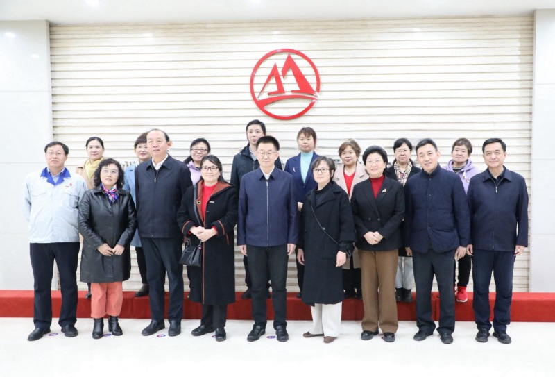 追寻时光印记 老厂新梦启航 马宇骏市长在凯时AG集团恒盛分公司召开纺织职工座谈会