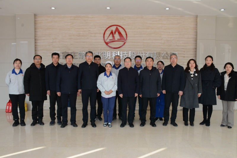 省人大常委会代表工委一行赴凯时AG集团走访慰问天下人大代表冯丽朝